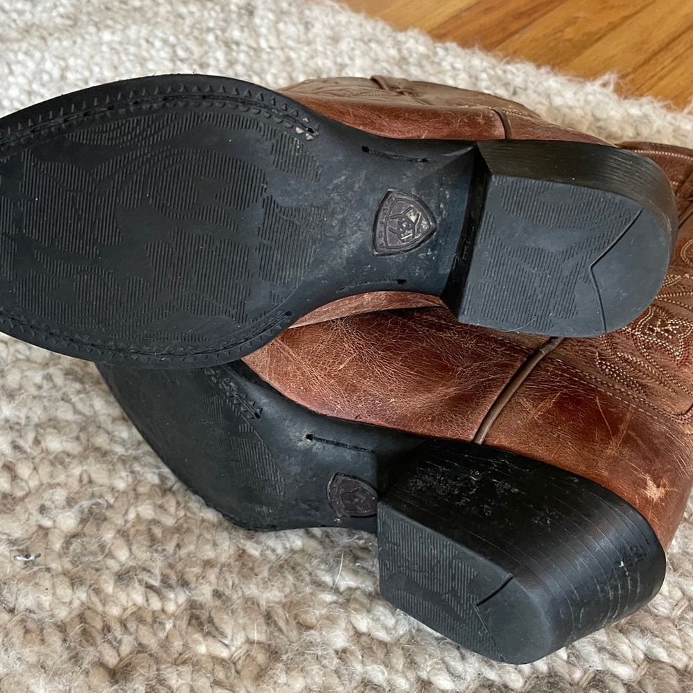 Ariat Brown Western Boots - Picture 4 of 6